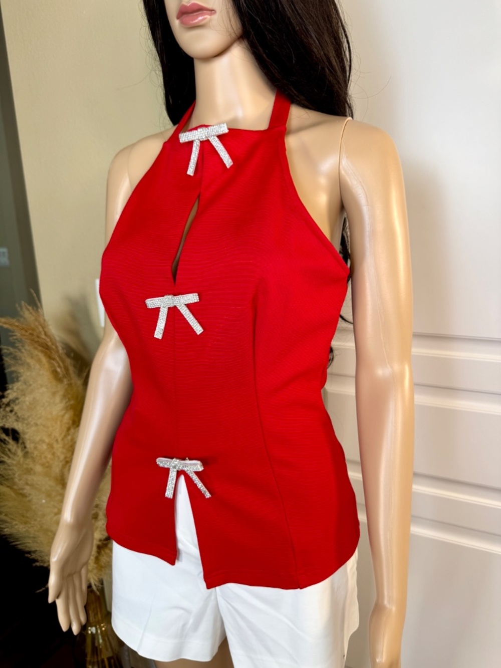 MAEVE ANTHROPOLOGIE EMBELLISHED BOW RED HALTER TOP - MEDIUM - Picture 5 of 17
